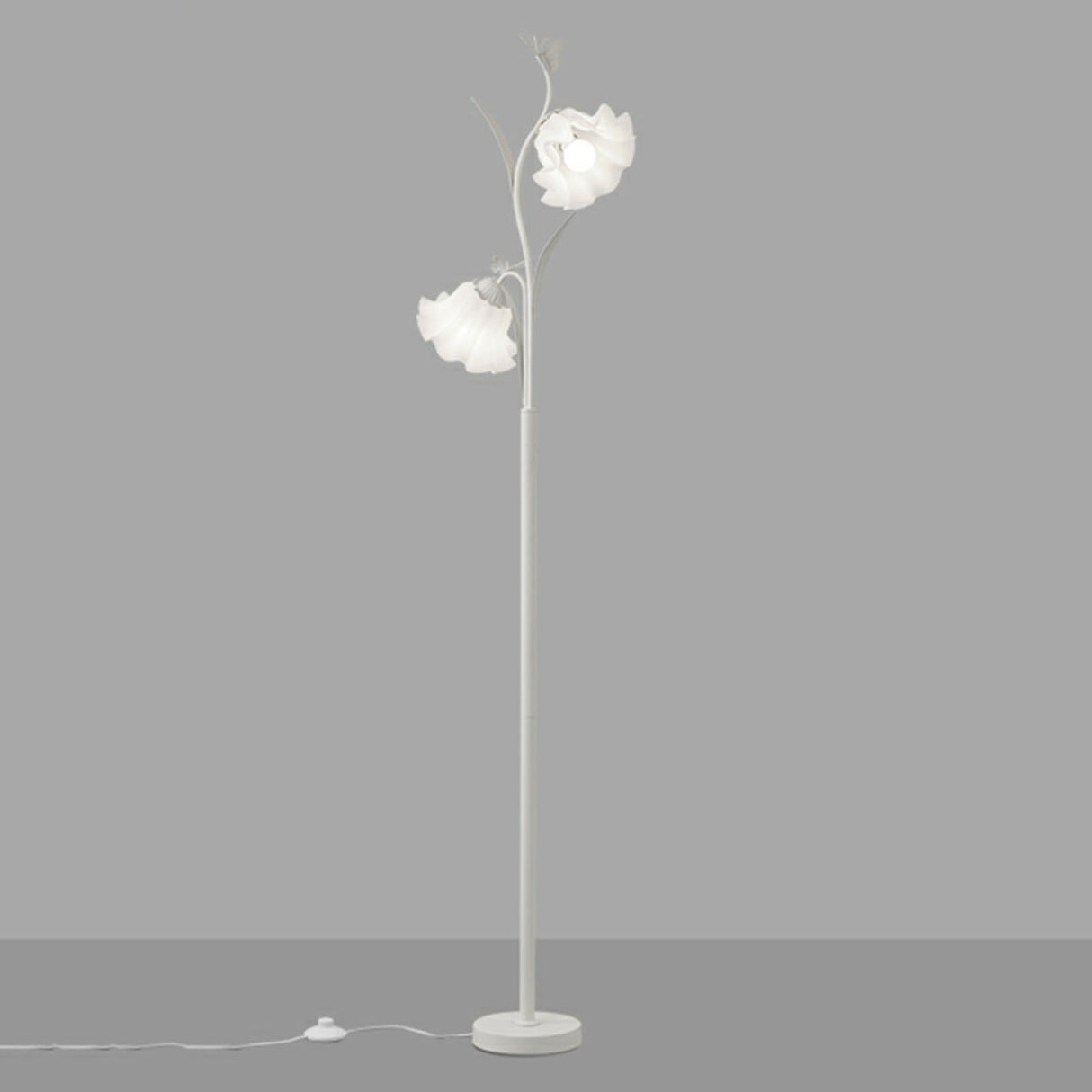 2-Light Exquisite White Floral Metal Floor Lamp Image - 10