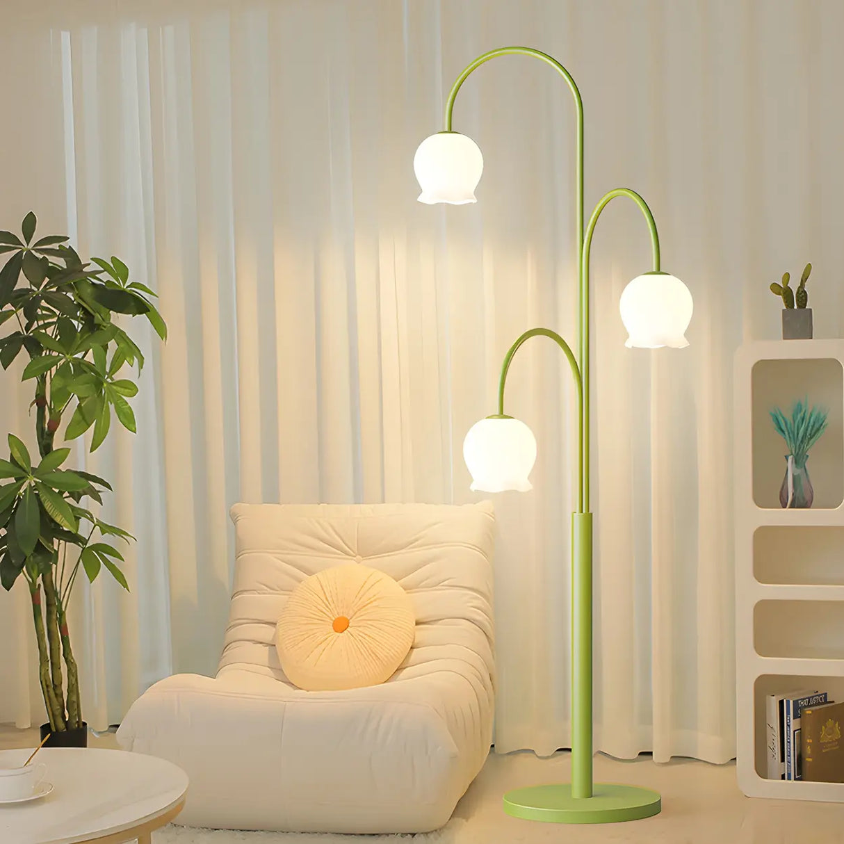 3-Light Green Floral Glass Contemporary Floor Lamp Image - 10