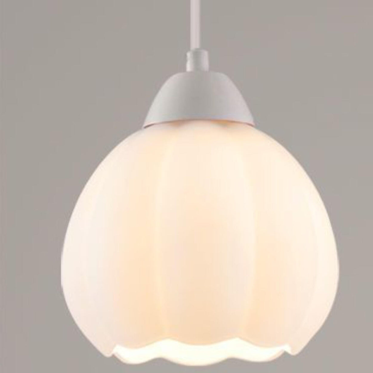 3-Light Stylish White Flower Island Pendant Light Image - 13