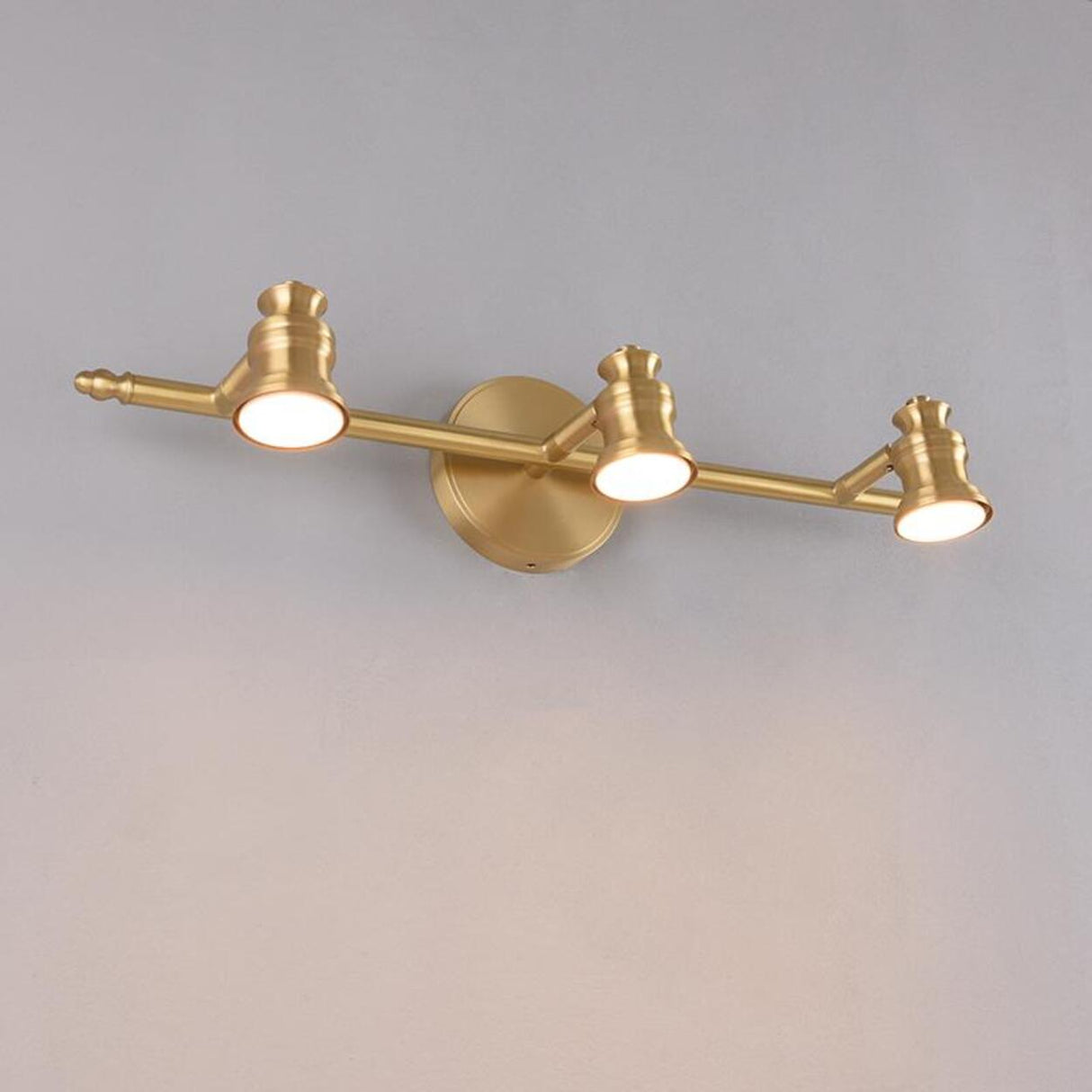 Adjustable Heads Straight Gold Brass Vanity Light Image - 6