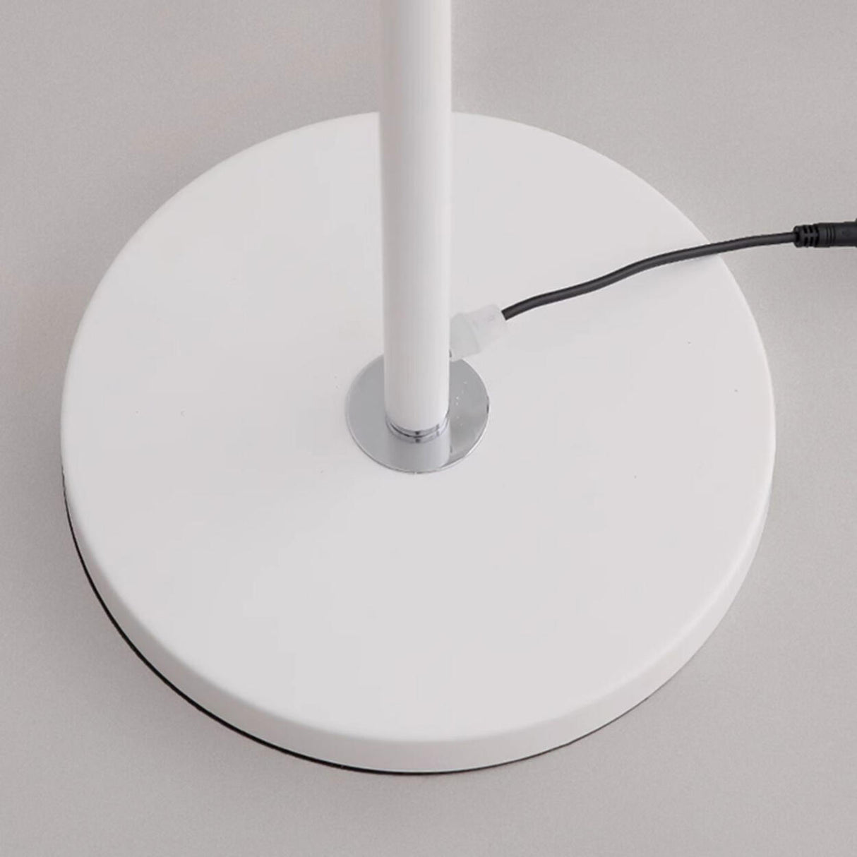 Adjustable Minimalist White Disc LED Floor Lamp Image - 15