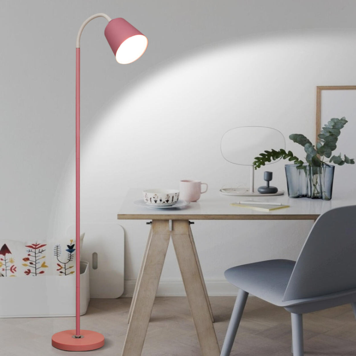 Adjustable Modern Colorful Barrel Metal Floor Lamp Image - 7