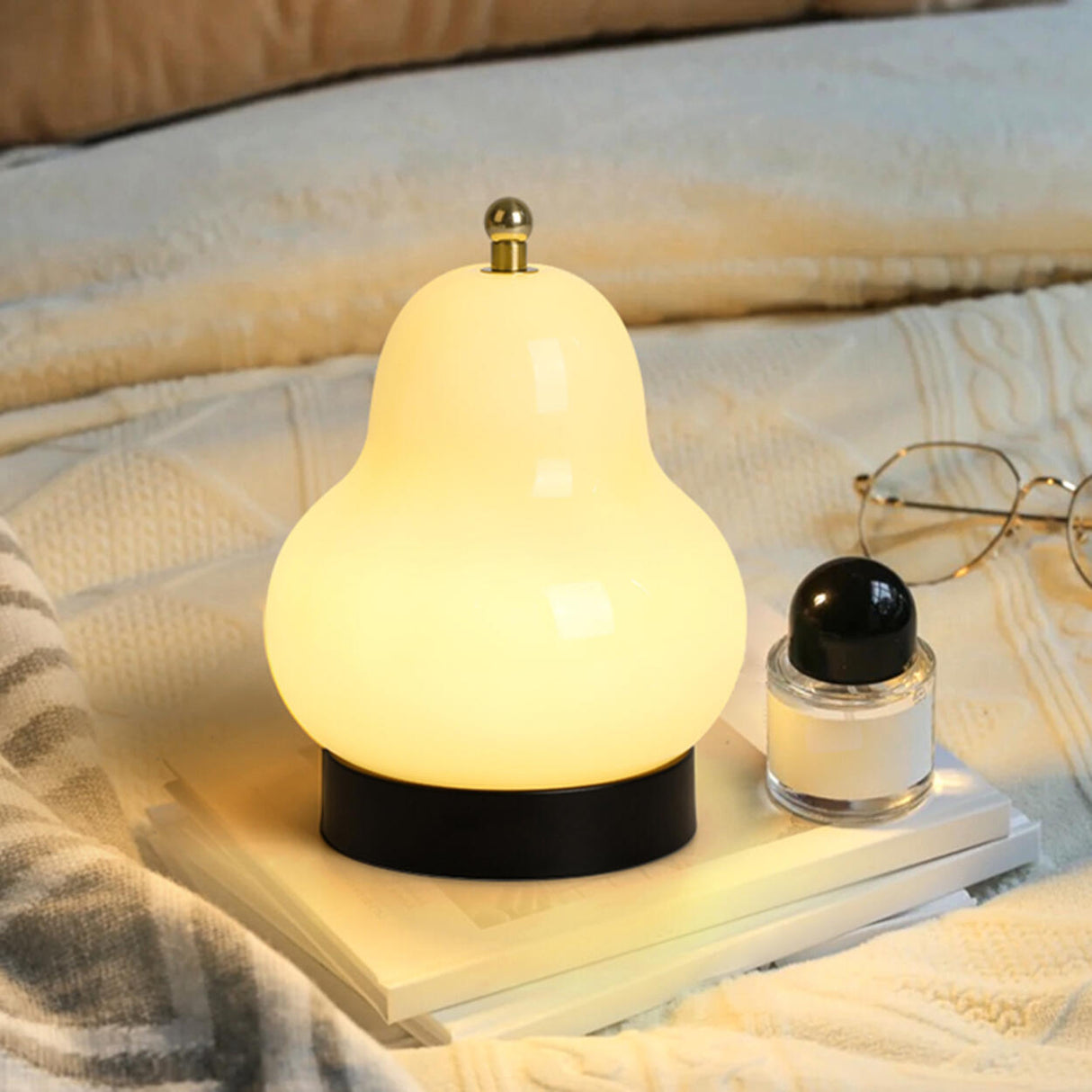 Artistic Cute Pear-Shaped Bedside Atmosphere Table Lamp Image - 2