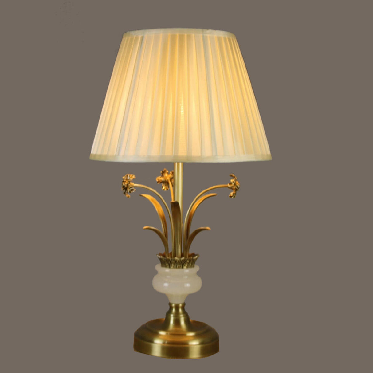 Artistic Elegant Gold Floral Metal Base Table Lamp Image - 7