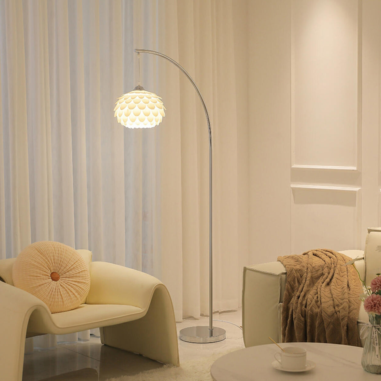 Artistic Modern White Linterna Arch Metal Floor Lamp Image - 1