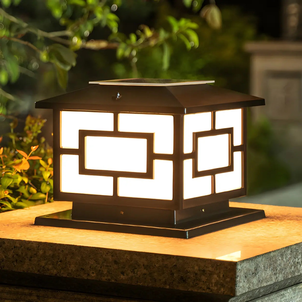 Asian Style Square Metal LED Outdoor Pillar Table Lamp Image - 5