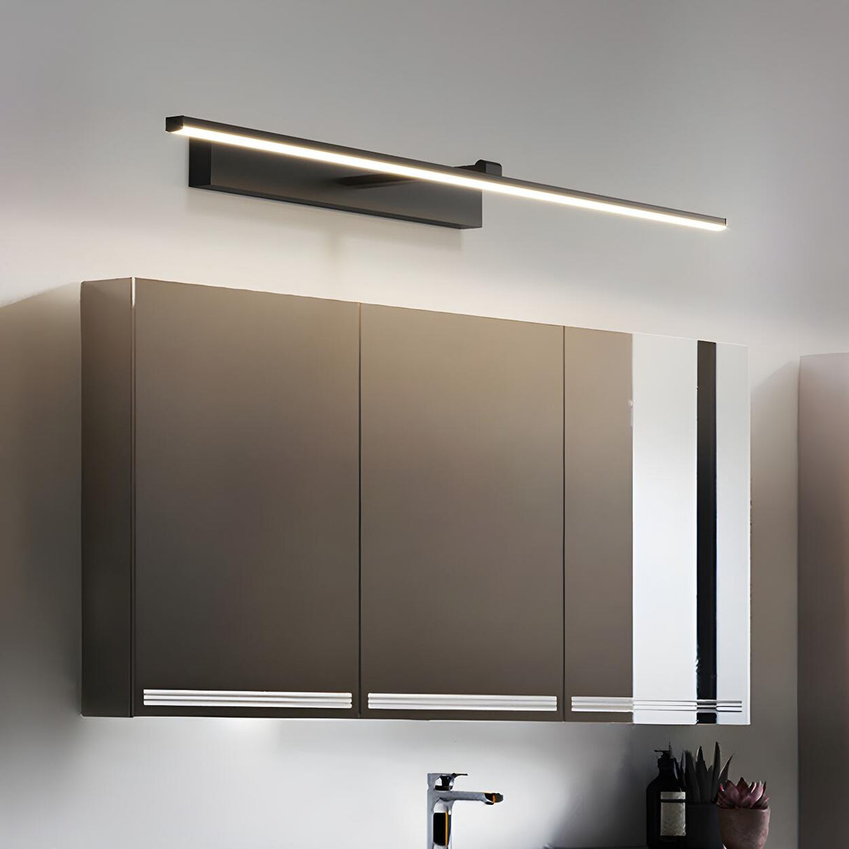 Bathroom Modern Metal Straight LED Mirror Vanity Light Image - 19