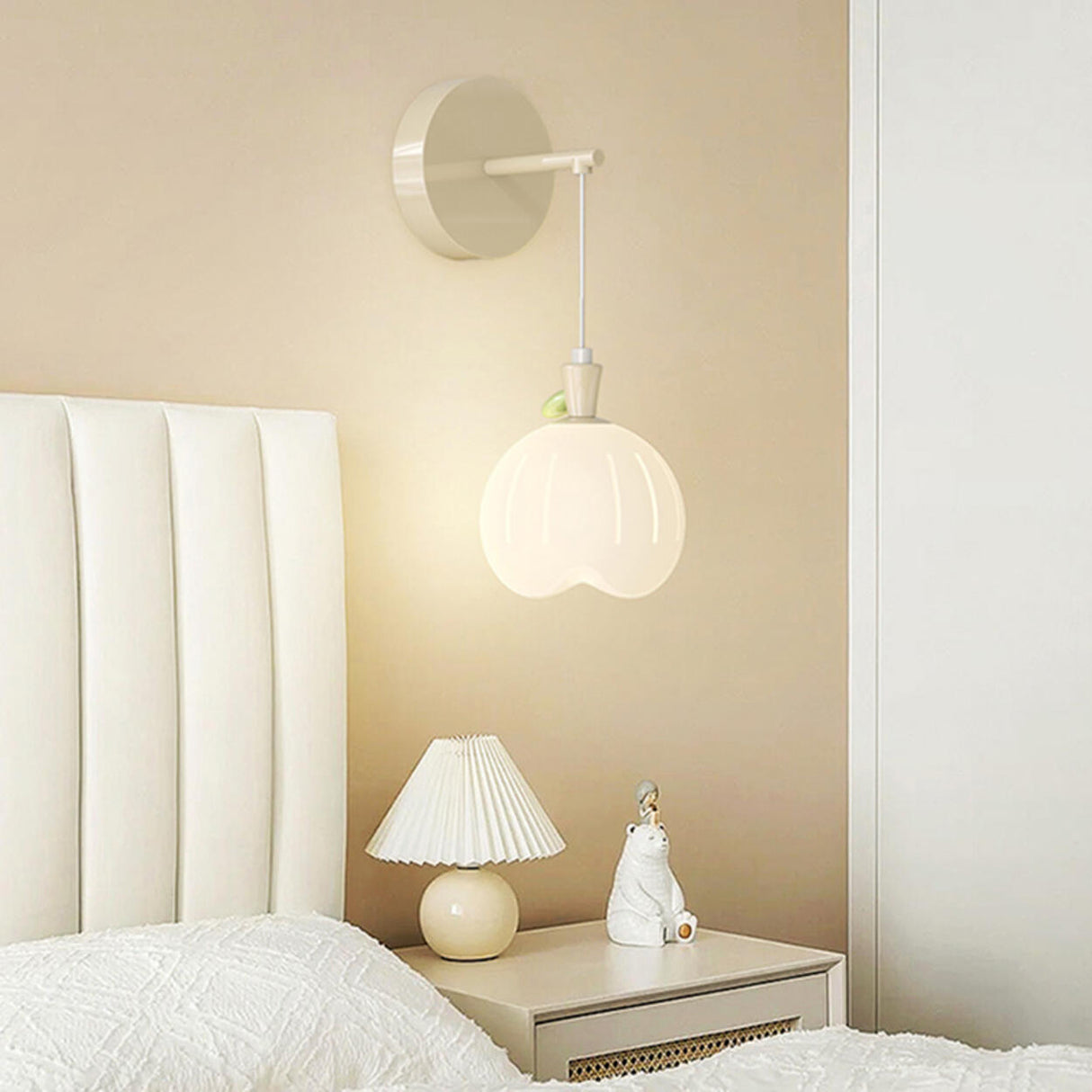 Bedroom Cute White Apple-Shaped Metal Wall Sconce Image - 4