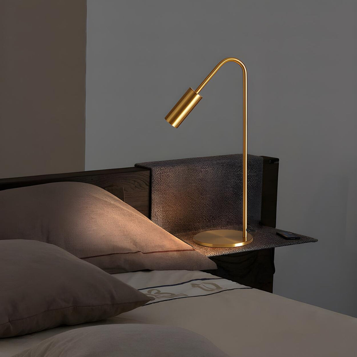 Bedroom Minimalist Gold Column Lamp Metal Table Lamp Image - 2