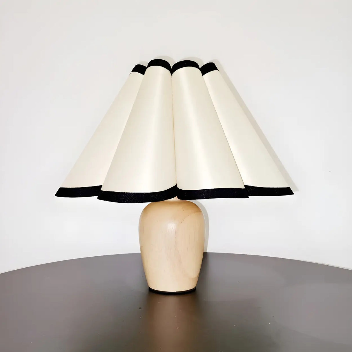 Bedroom Simple Cone Pleated Fabric Jar Base Table Lamp Image - 4