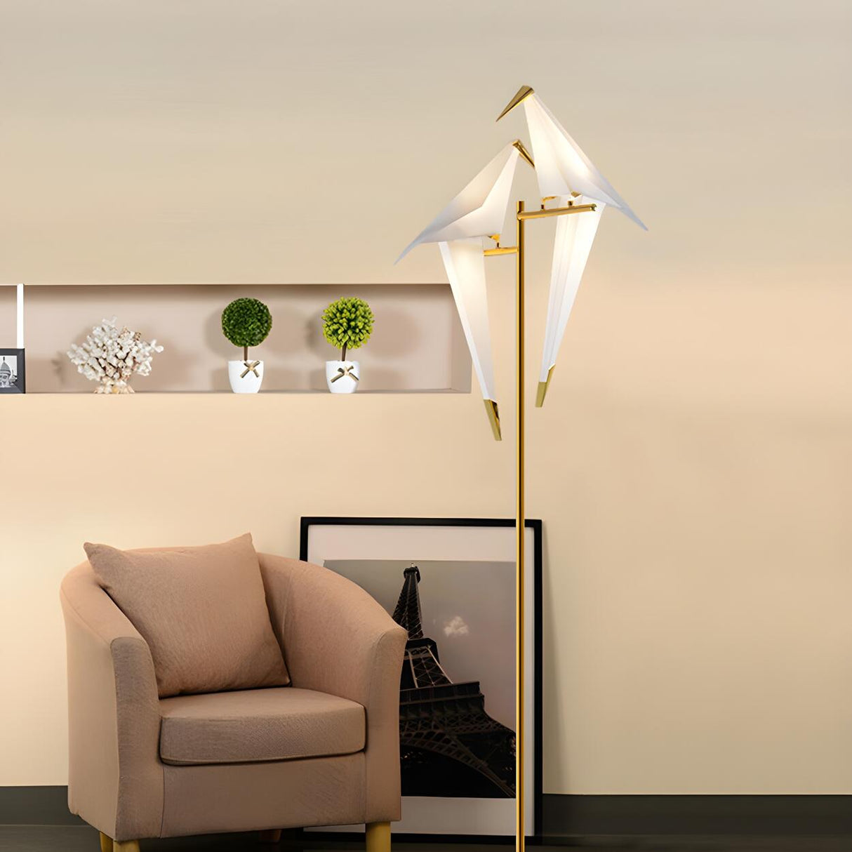 Bedside Bird-Shaped Artistic Gold Stand Floor Lamp Image - 6