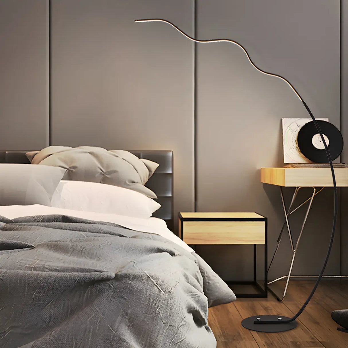 Black Bedside Modern Curved Metal LED Floor Lamp Image - 16