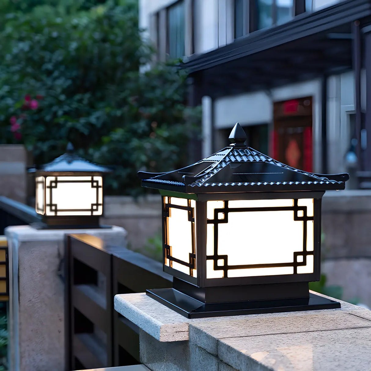 Black Chic Oriental Metal Pagoda Outdoor Lantern  Lamp Image - 13