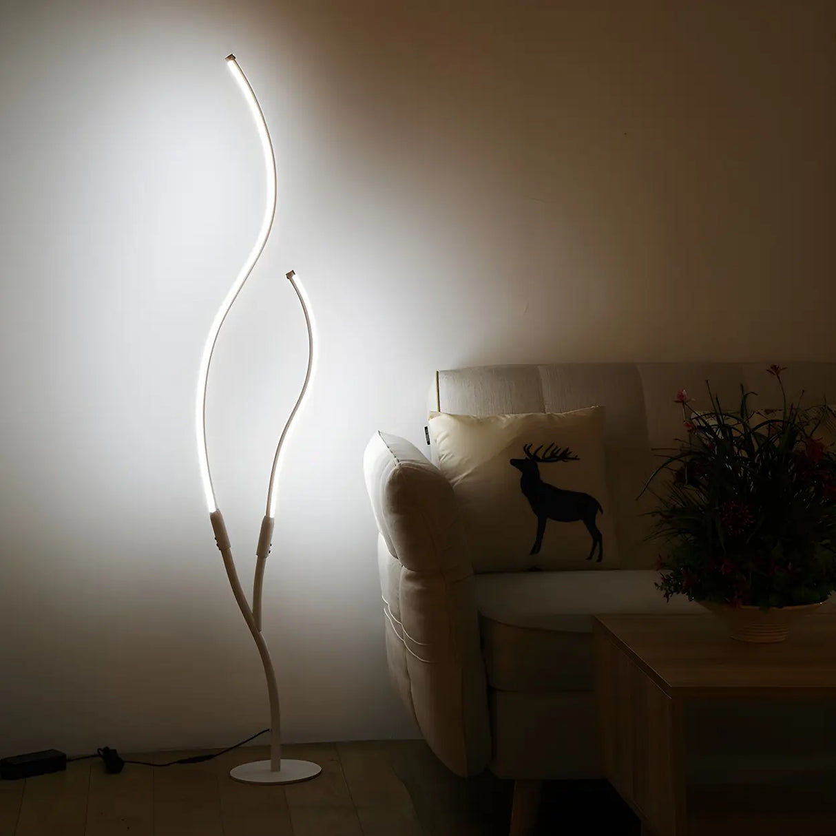 Black Dual Curved Light Bars Modern LED Floor Lamp Image - 12