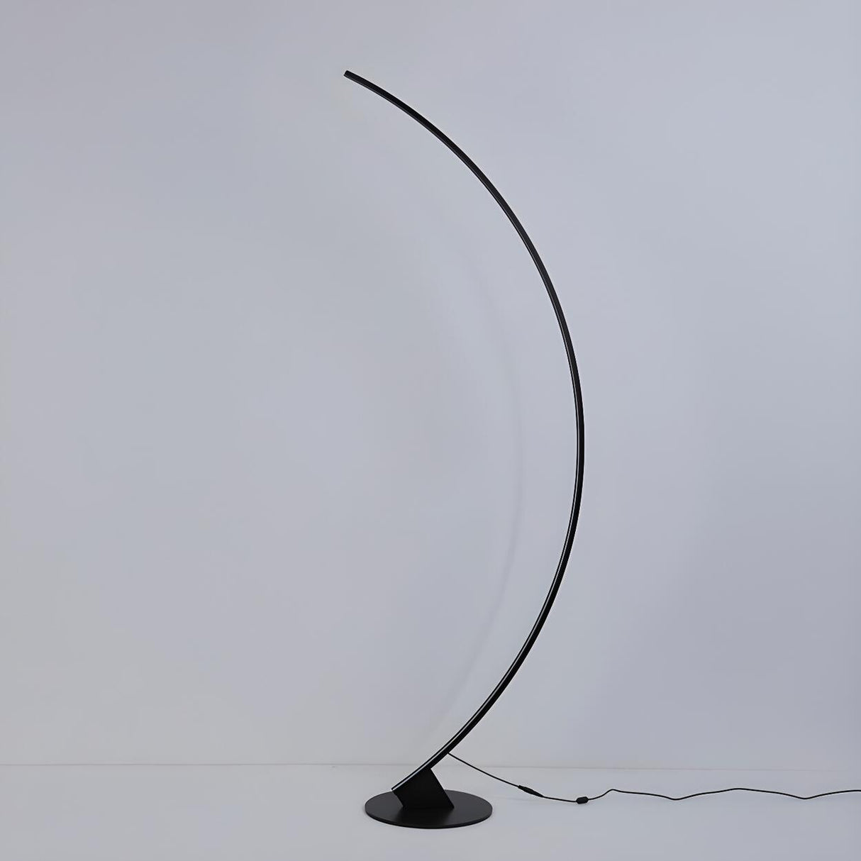 Black Modern Curved Metal Living Room Floor Lamp Image - 8