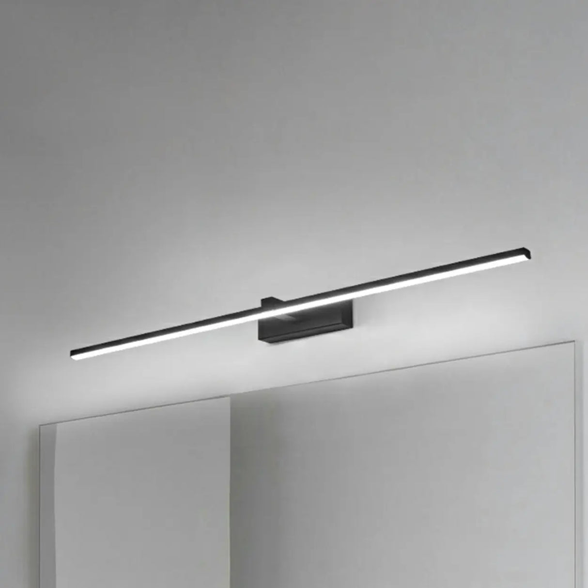 Black Modern Linear LED Bathroom Metal Vanity Light Image - 15