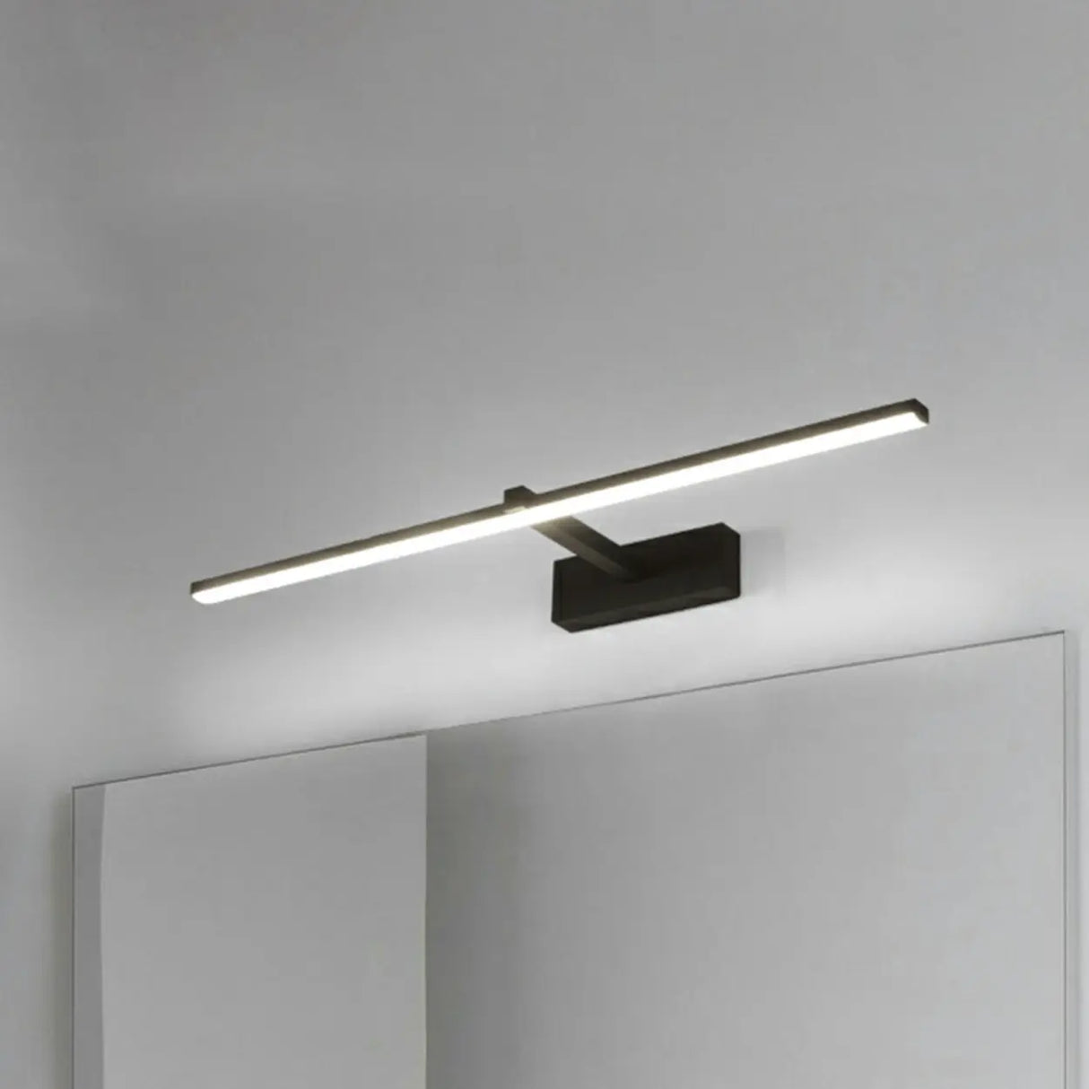 Black Modern Linear LED Bathroom Metal Vanity Light Image - 19