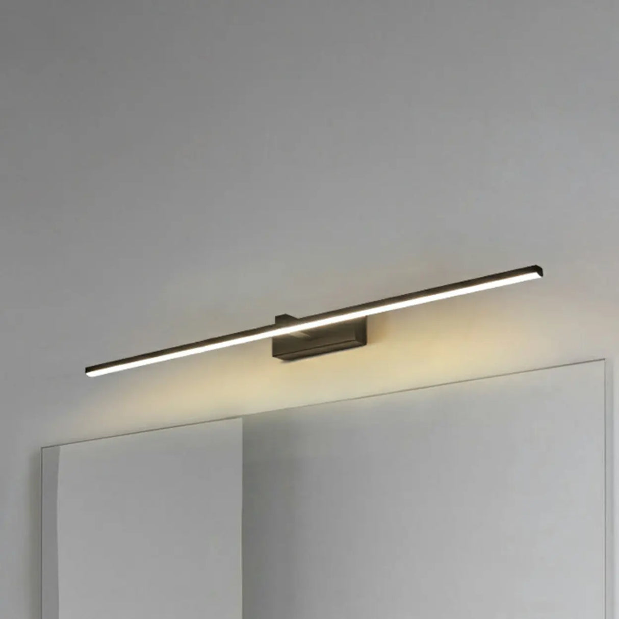 Black Modern Linear LED Bathroom Metal Vanity Light Image - 9