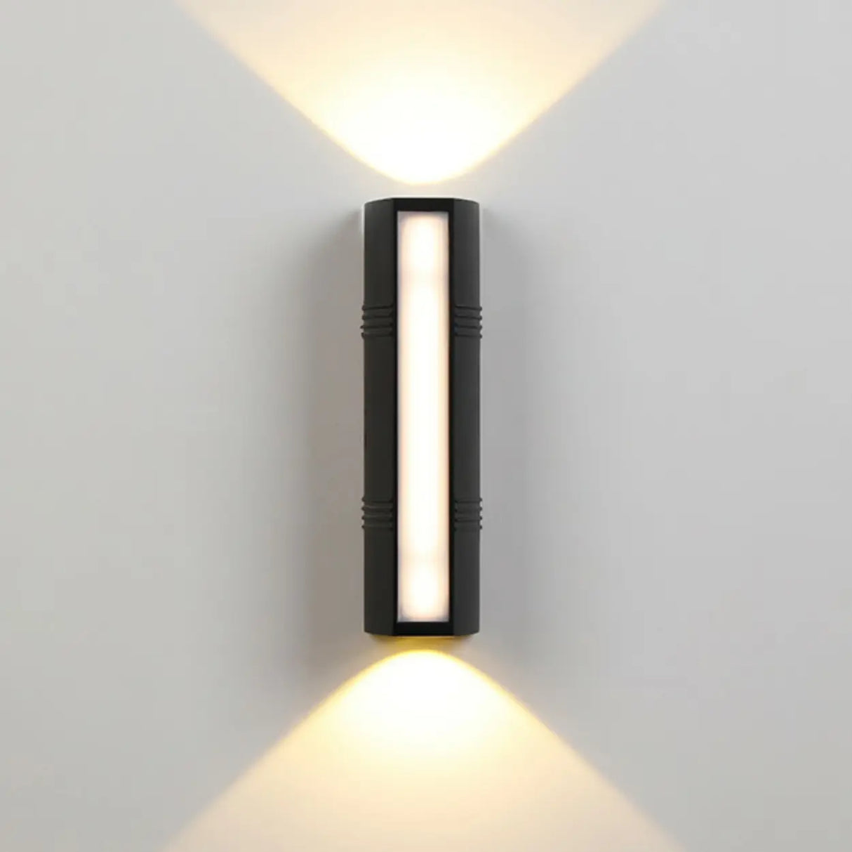 Black Simple Exterior Rectangular Metal Wall Sconce Image - 7