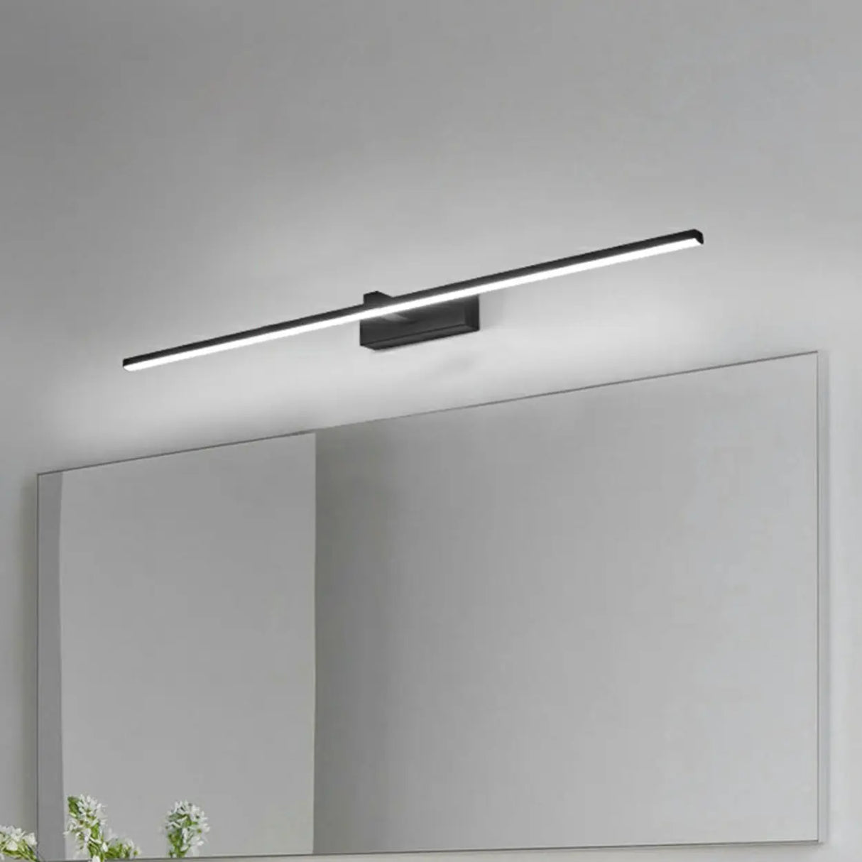 Black Simple Linear Metal Bathroom Vanity Lights Image - 2