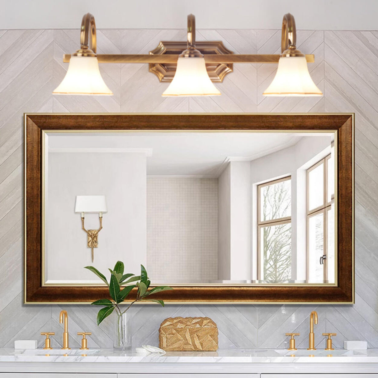 Classic Bell-Shaped Gold Multiple Lights Vanity Light Image - 4