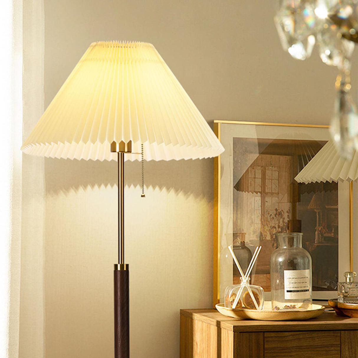 Classic Pleated Shade and Wooden Stand Floor Lamp Image - 12