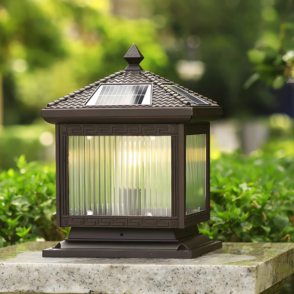 Classic Solar-Powered Lantern Glass Outdoor Table Lamp Image - 1