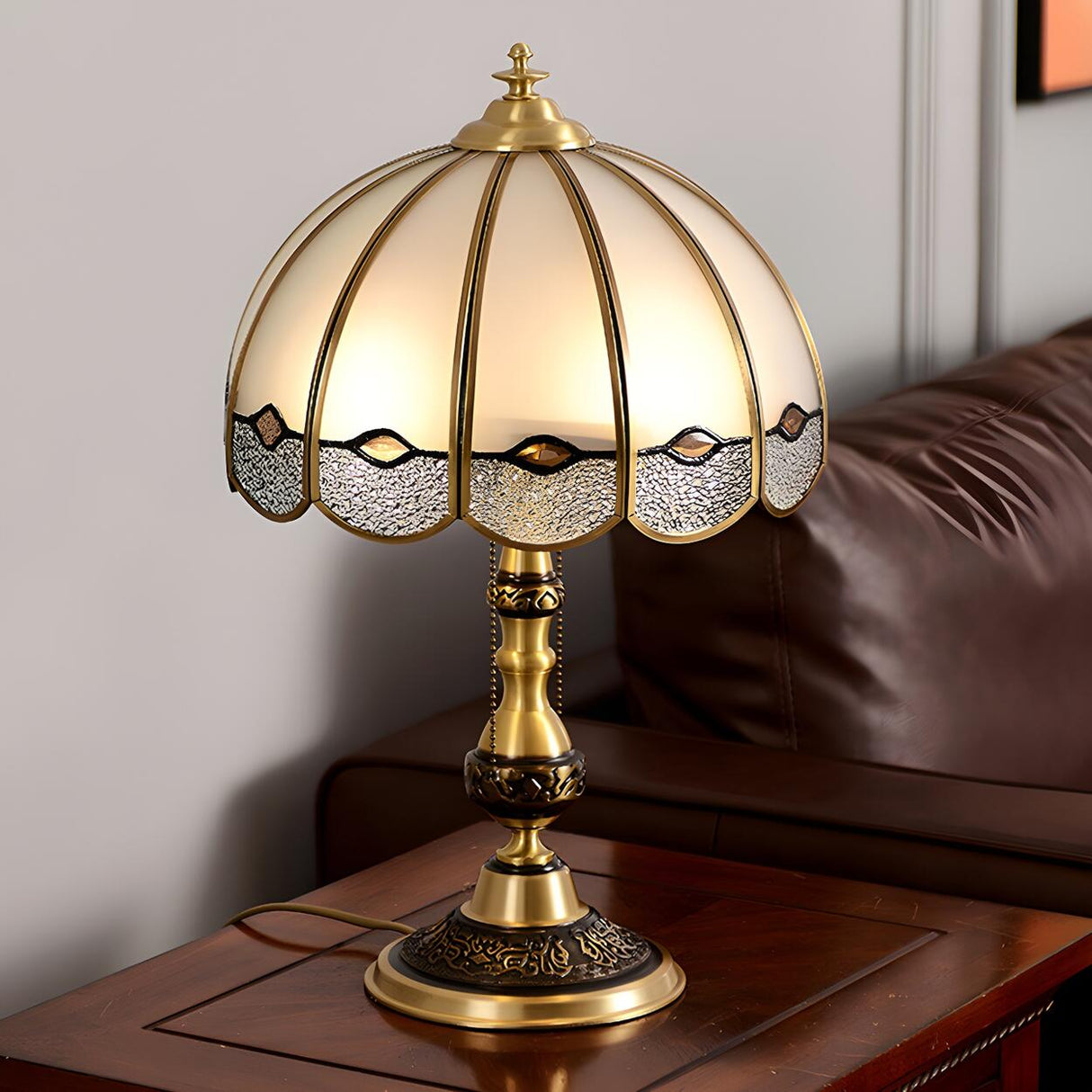 Classic Tiffany Golden Glass Dome Metal Table Lamp Image - 2