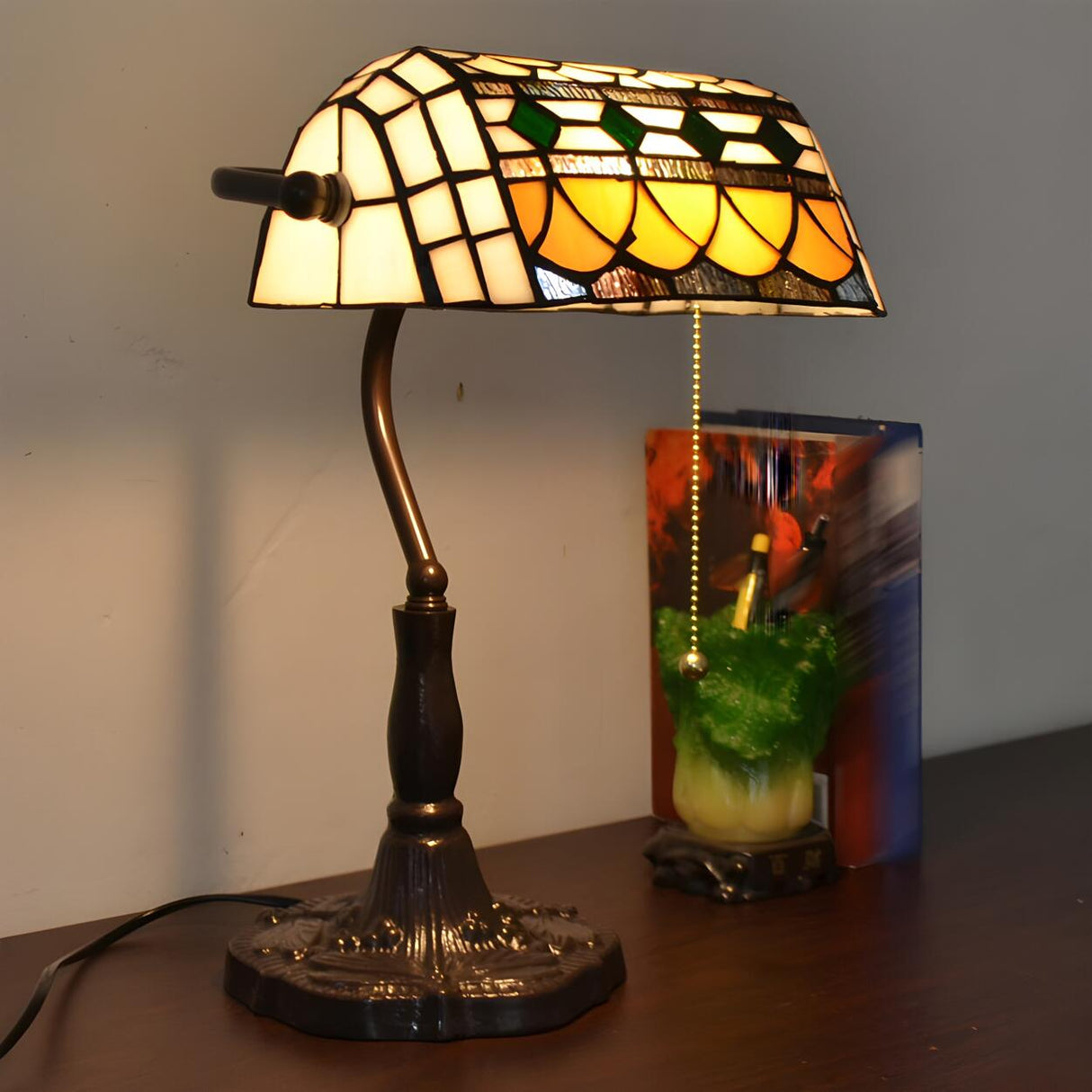 Classic Tiffany Style Banker Stained Glass Table Lamp Image - 11