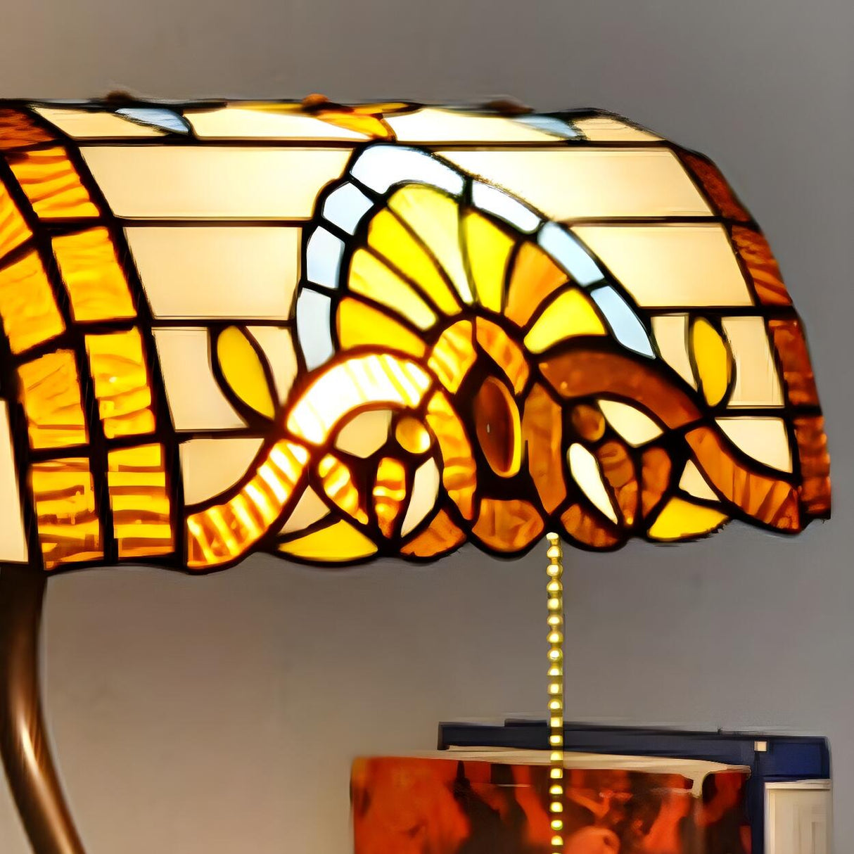 Classic Tiffany Style Banker Stained Glass Table Lamp Image - 4