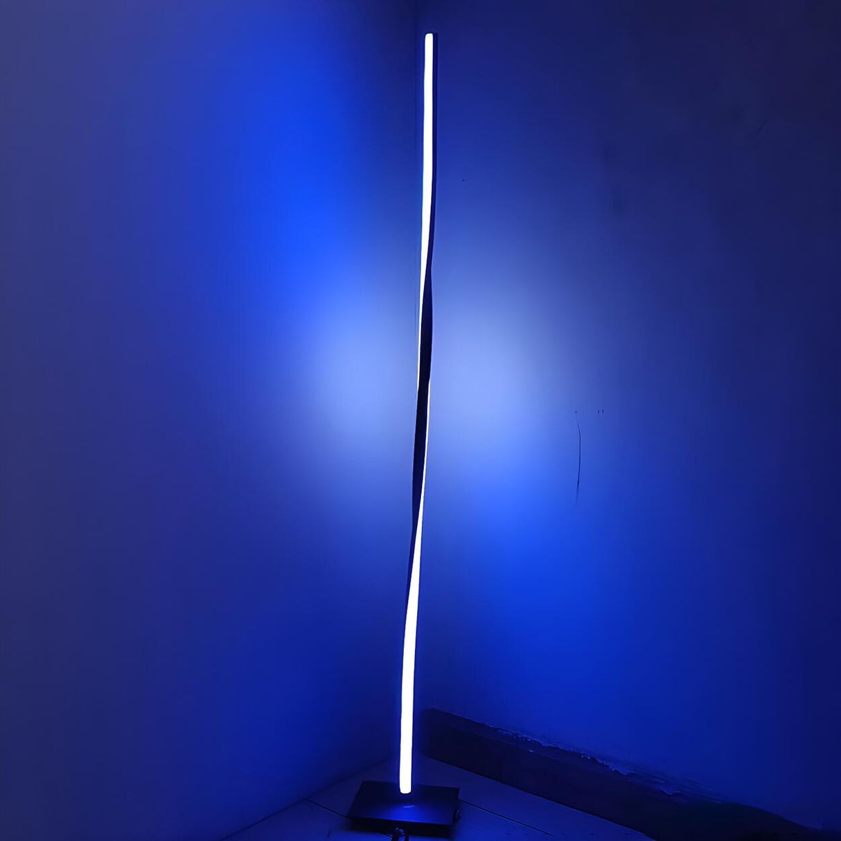 Contemporary Black LED Twisted Metal Floor Lamp Image - 1