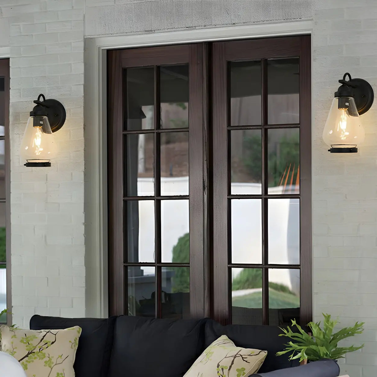 Contemporary Clear Glass LED Outdoor Mini Wall Sconce Image - 3