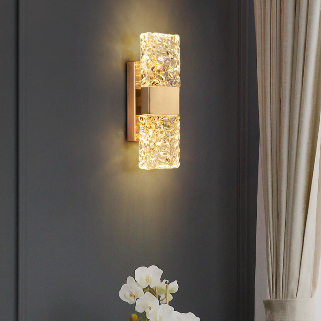 Contemporary Gold Crystal Rectangular Wall Sconce Image - 1