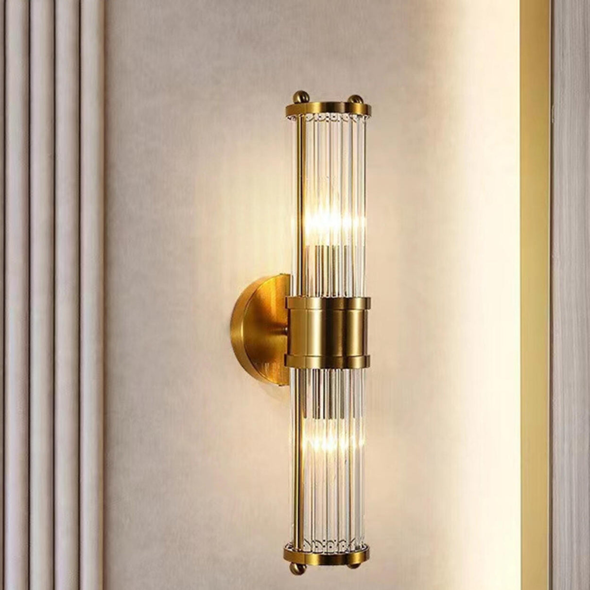 Contemporary Gold Cylinder Metal Vanity Light Image - 4