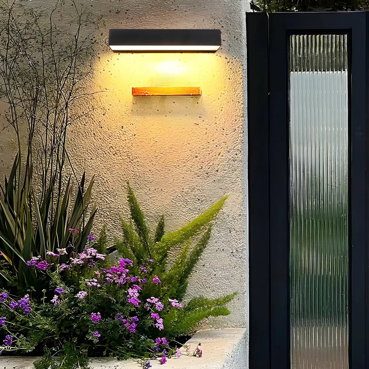 Contemporary Rectangular Black Metal Outdoor Wall Light Image - 9