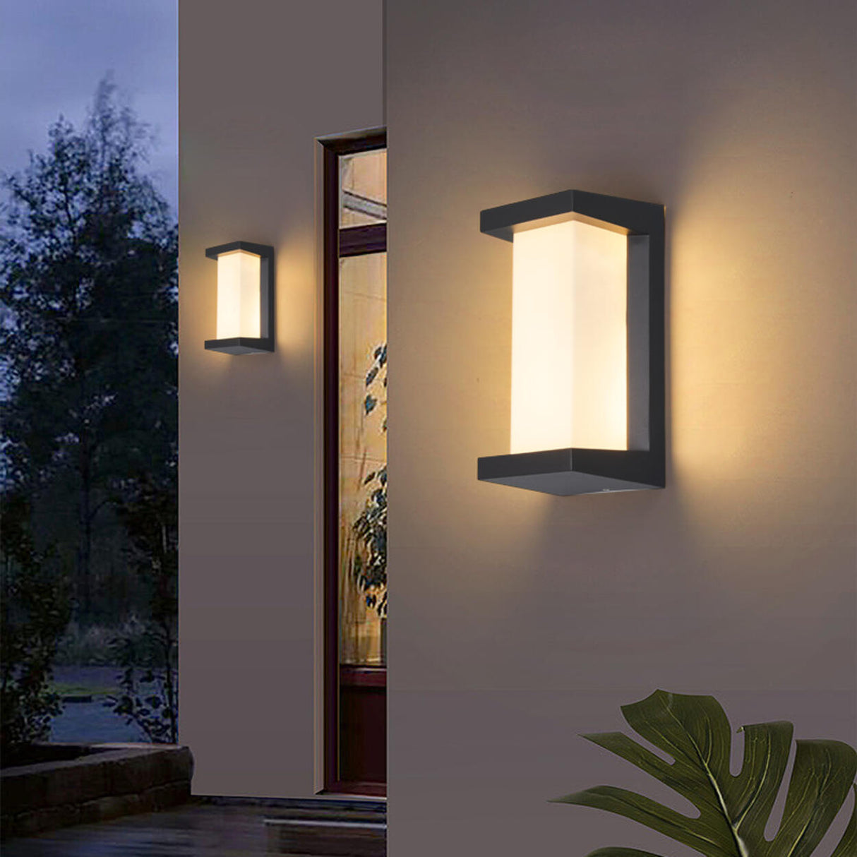 Contemporary Rectangular Black Outdoor Wall Sconce Image - 4