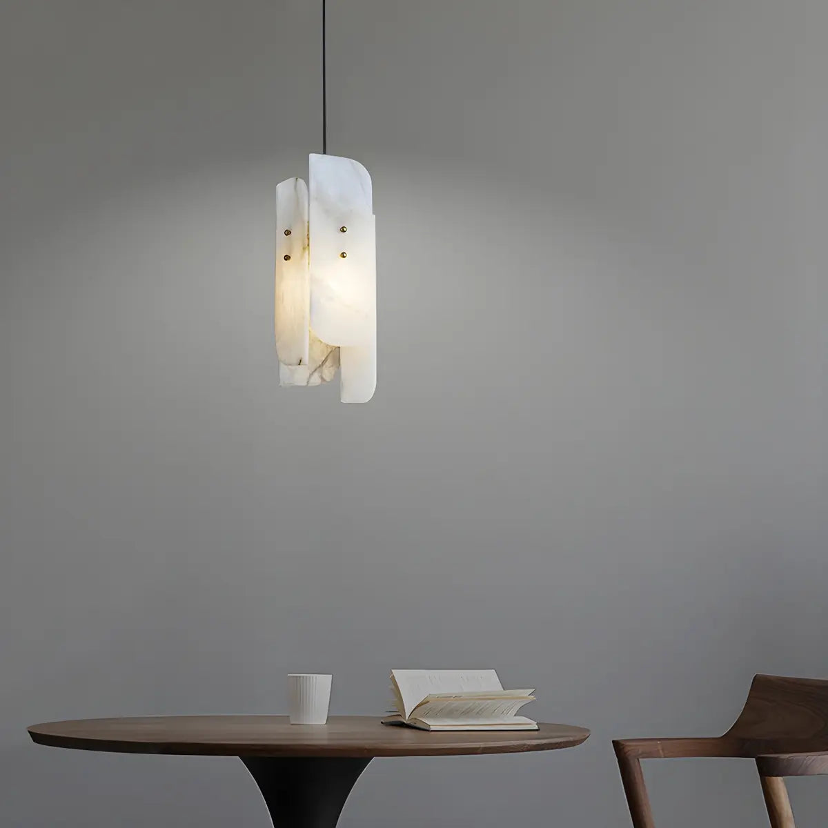 Contemporary Vertical Alabaster Dining Room Pendant Light Image - 4