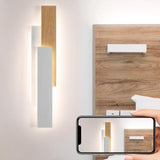 Contemporary Vertical Tiered Wall Sconce Image - 12