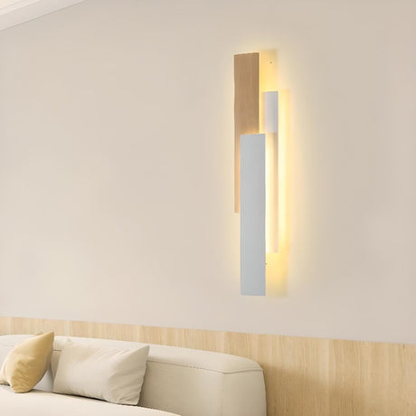 Contemporary Vertical Tiered Wall Sconce Image - 2