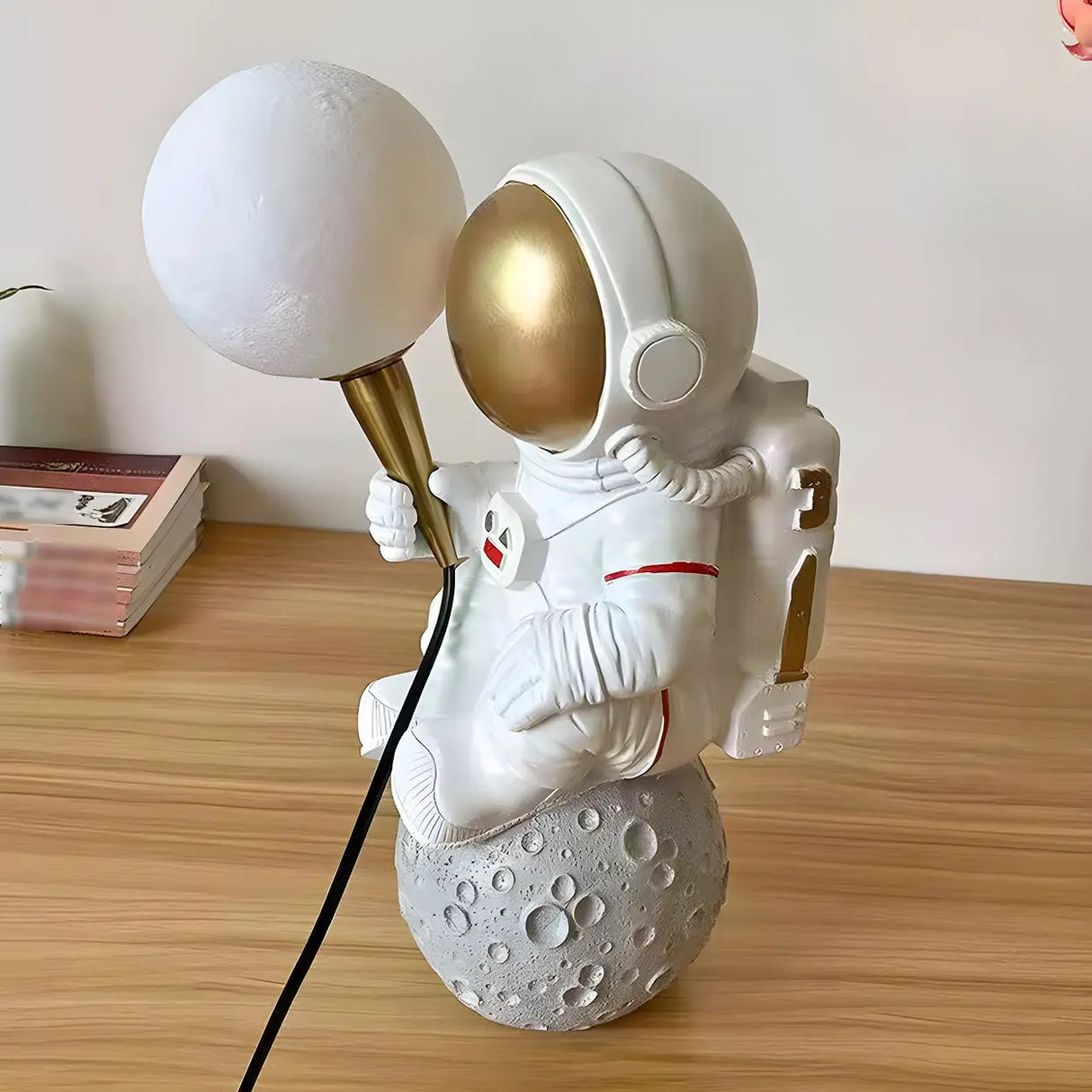 Creative Astronaut Resin Moonlight Globe Table Lamp Image - 11