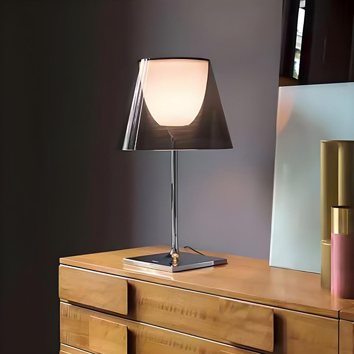 Creative Black Double-Layer Shade Standard Table Lamp Image - 1