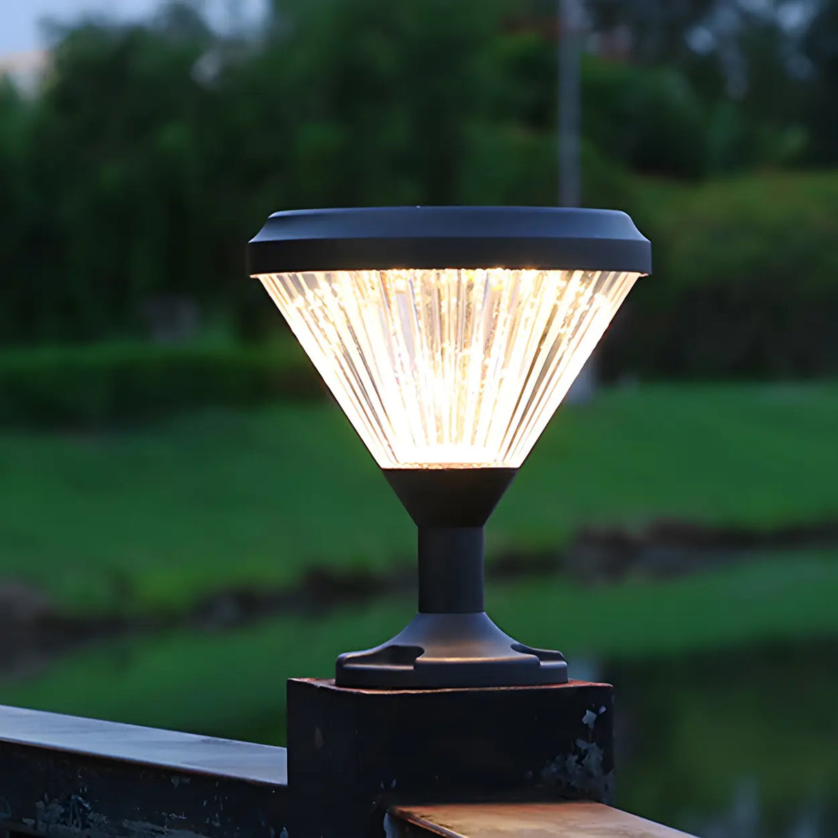 Creative Diamond Glass Solar LED Outdoor Table Lamp Image - 2