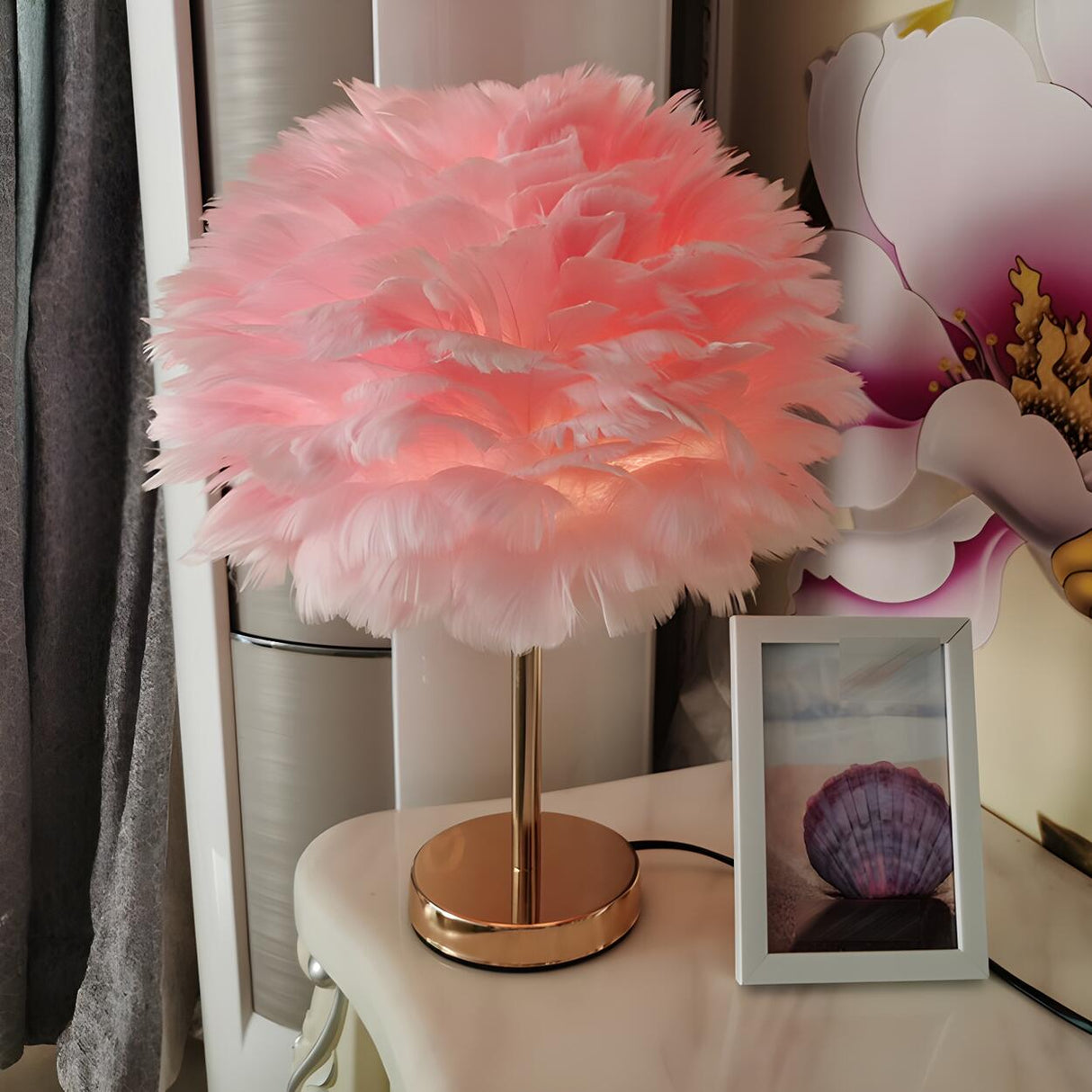 Creative Feather Shade Bedroom Decorative Table Lamp Image - 18