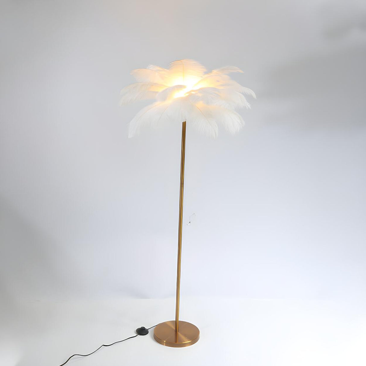 Creative Pink Feather Palm Tree Metal LED Floor Lamp Image - 9