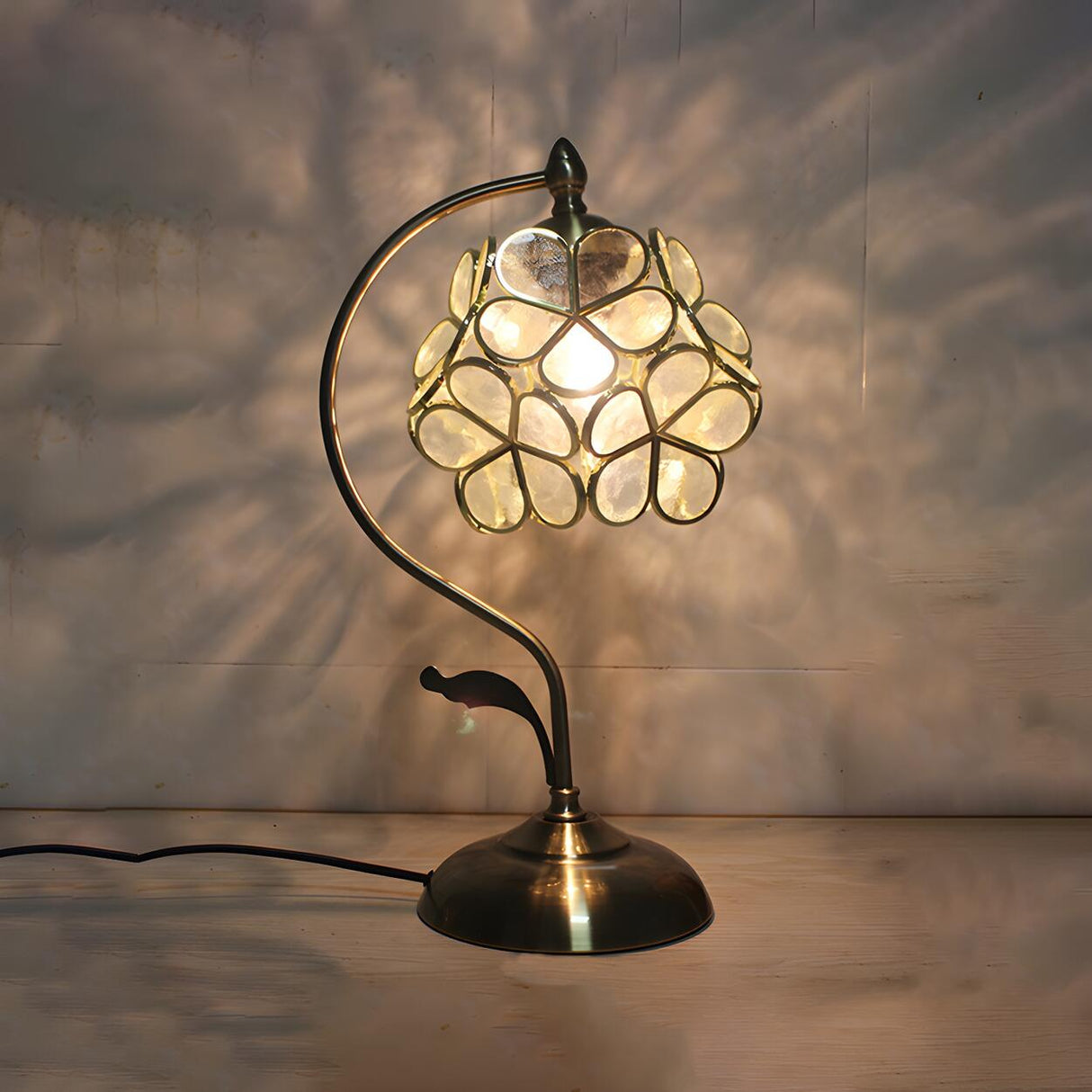 Creative Tiffany Cherry Ball Curved Arm Table Lamp Image - 19