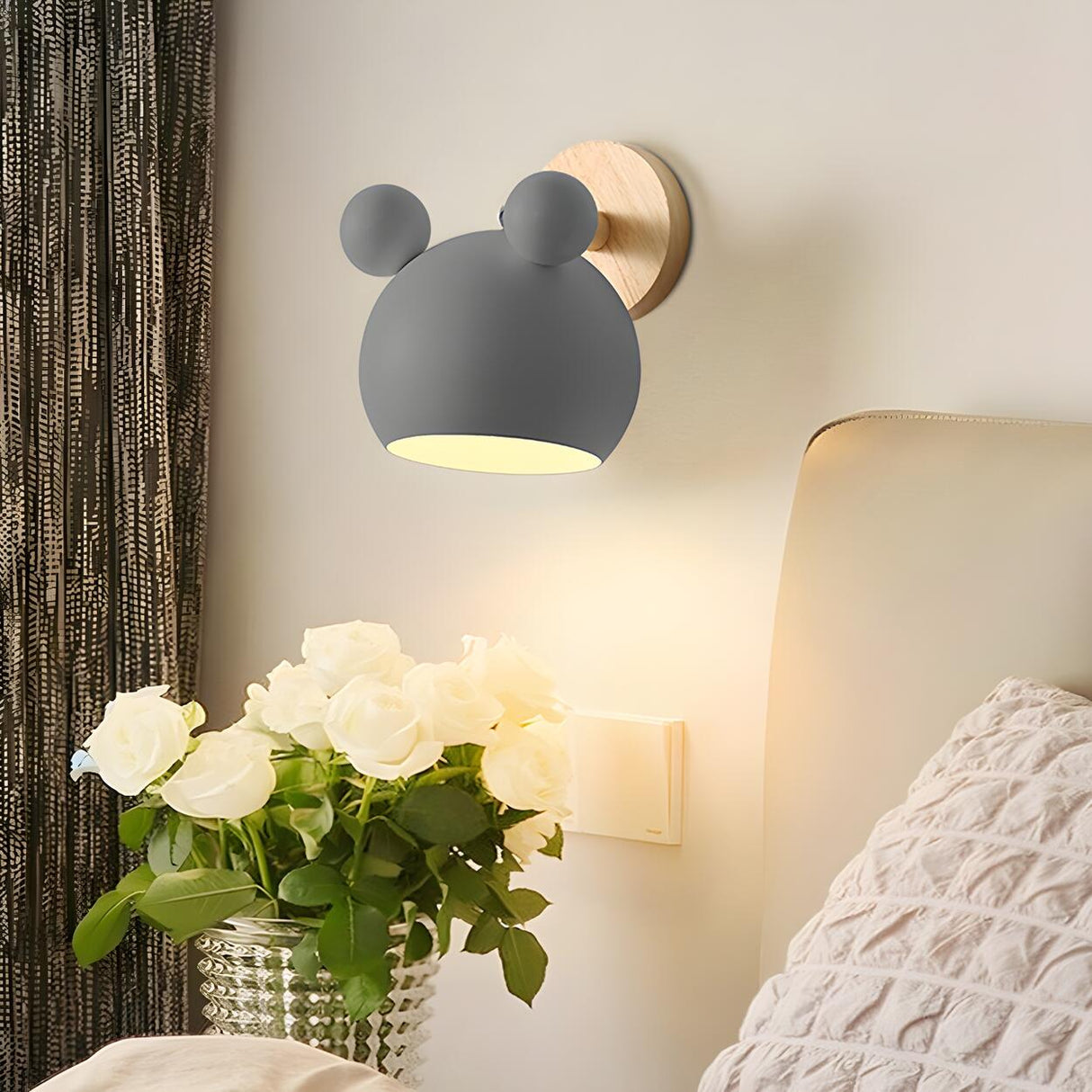 Cute Kid's Room Green Bear Ears Wooden Wall Sconce Image - 25