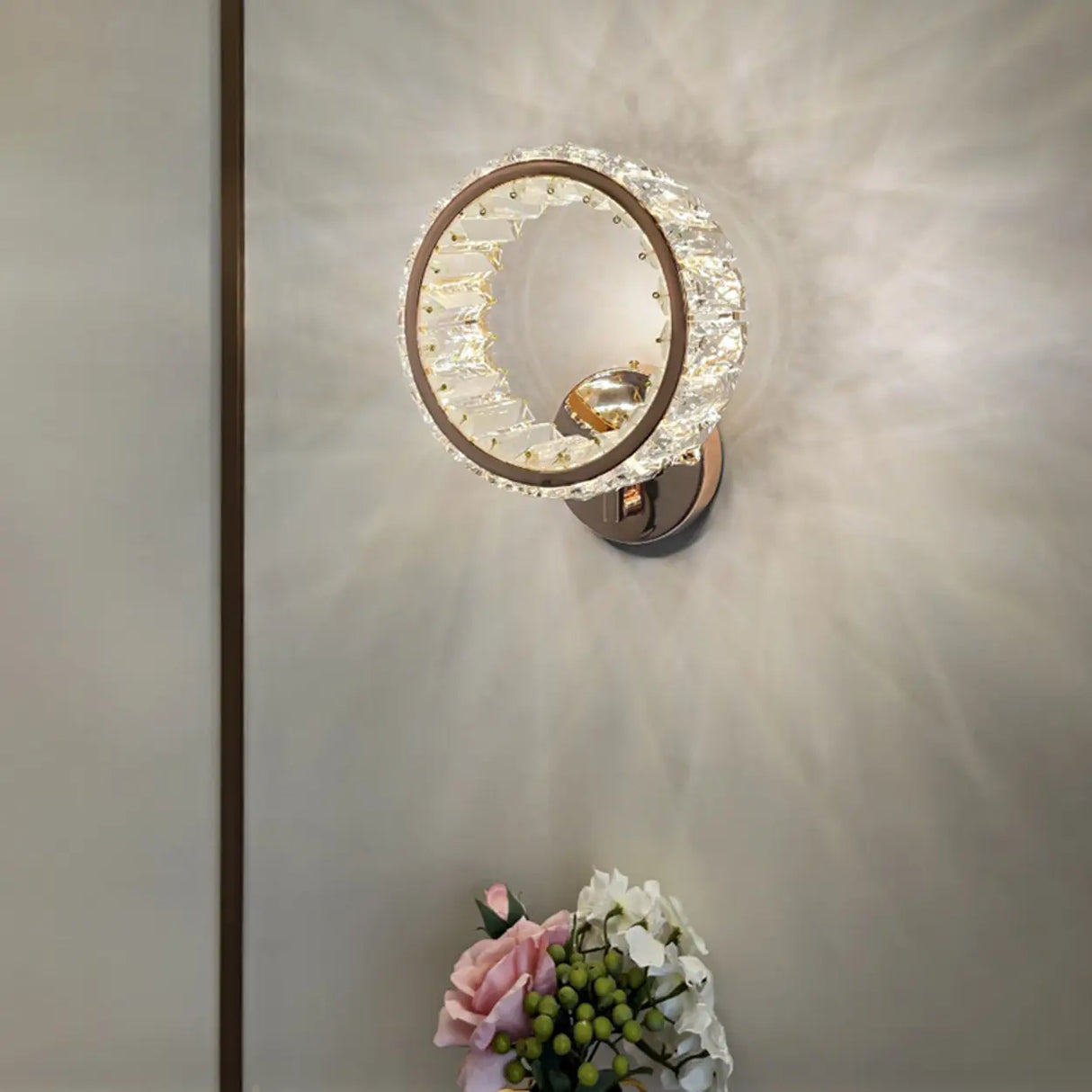 Decorative Ring Clear Crystal Gold Metal Wall Sconce Image - 4