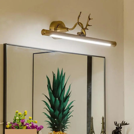 Elegant Antler-Inspired Brass Metal Vanity Light Image - 1