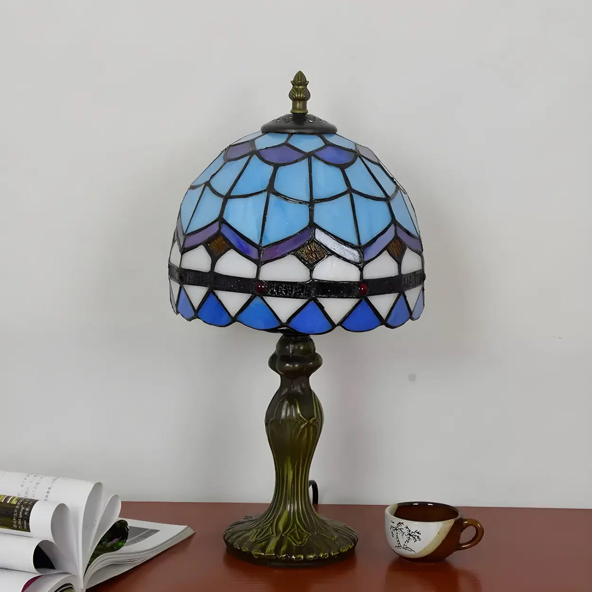 Elegant Baroque Dome Stained Glass Bedroom Table Lamp Image - 2