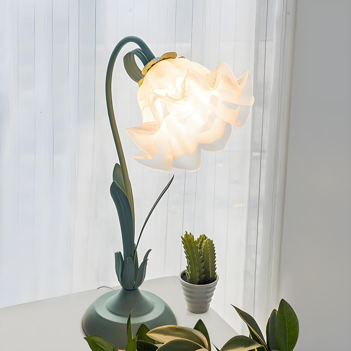 Elegant Bionic Flower Clear Bell Glass Shade Table Lamp Image - 1